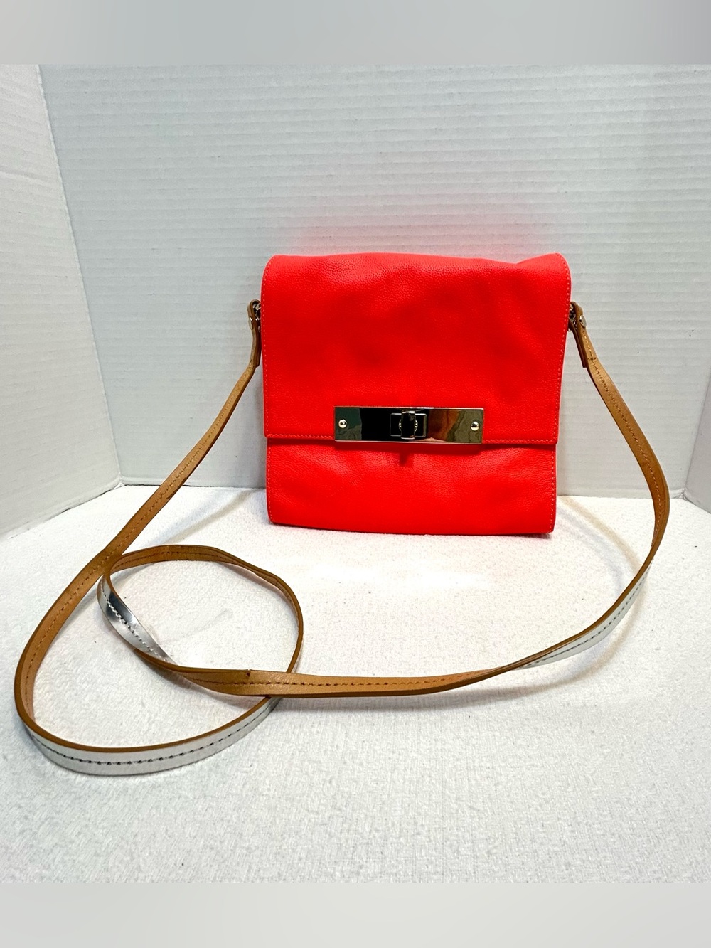 Vince Camuto Hot Pink Leather Crossbody Shoulder Bag Flap Over Turn Lock VTG